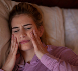  שחיקת שיניים: השתמשו בהתקן סיליקון בלילה והפחיתו סטרס-תמונה